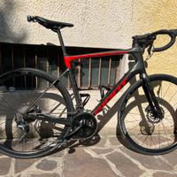 Giant Defy Advanced 1 corsa gravel