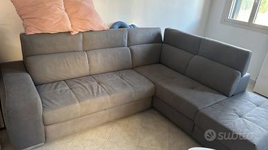 Divano letto angolare con pouf contenitore