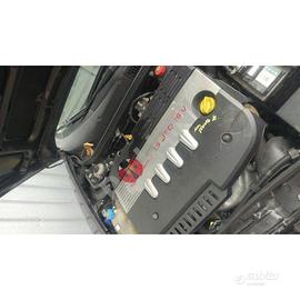 Motore in attesa di prova alfa romeo 147