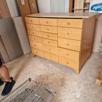 mobile capiente multi cassetto,