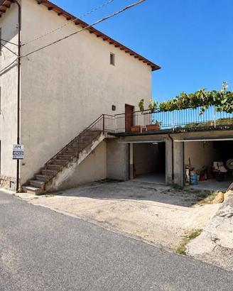 Casa indipendente di 135 m² con 5 locali e box aut