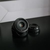 Obiettivo Sony 35mm F1.8 APS-C