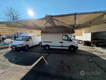 Furgone con tentda