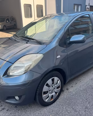 Toyota Yaris 1.0 5 porte Sol*NEOPATENTATI