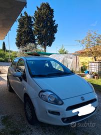 Macchina Fiat Grande Punto 