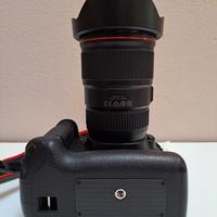Canon 16-35 mm f4 L IS usm
