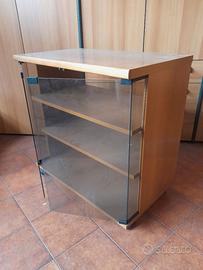 Mobile TV in legno con vetrina e ruote