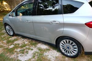 Ford d c max 