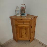 bobile a angolo rustico