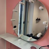 Specchio make-up