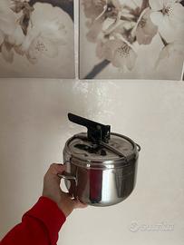 PENTOLA A PRESSIONE LAGOSTINA