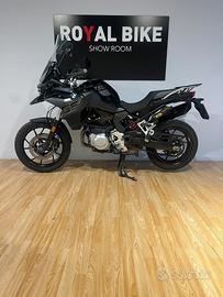 BMW F 750 GS TRIPLE BLACK 2023 passaggio incluso