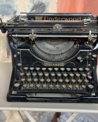Macchina da scrivere Underwood d’epoca AZERTY