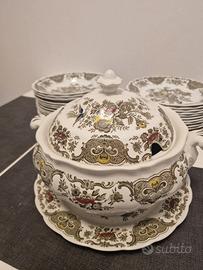 Servizio piatti in porcellana 36 pezzi + zuppiera