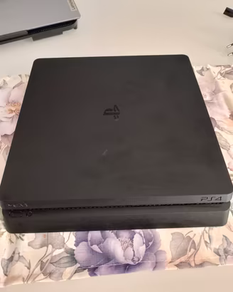 PLAYSTATION 4 CON 2 CONTROLLER 