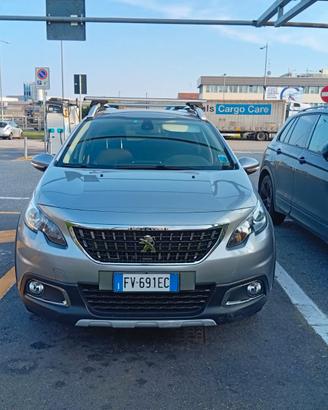 Peugeot 2008 1.2 Allure leggi descrizione