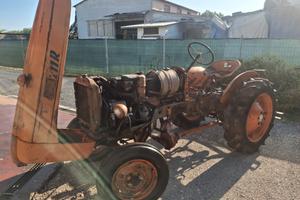 trattore fiat 211