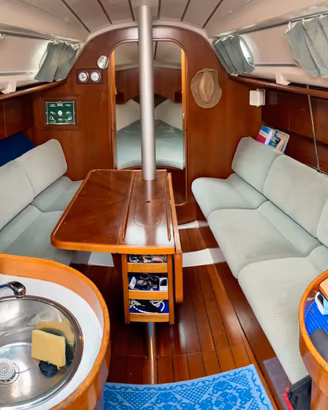 Beneteau Oceanis 300