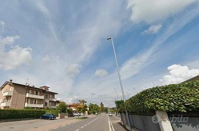 Luminoso bilocale con garage e balcone