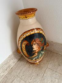 Vaso in ceramica artistica italiana