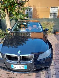 BMW Serie 3 (E90) – Modello Futura -Interni Frau