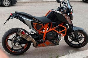 KTM Duke 690