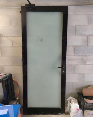Porta in alluminio per esterni