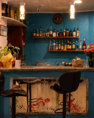 Attività / Licenza di 900 m² a Varazze