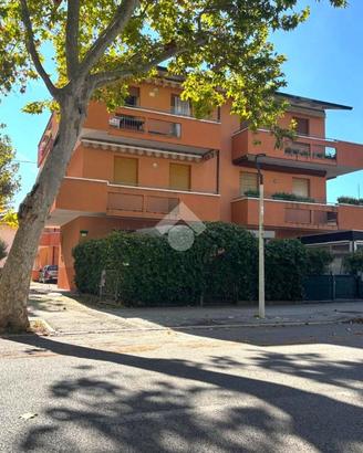 2 LOCALI A CESENATICO