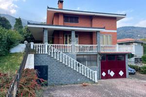 VILLA SINGOLA A GIVOLETTO