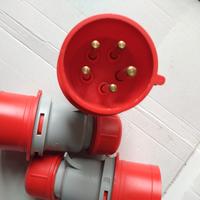 3 Spine Industriali 32A 5 Poli (3P+N+T)