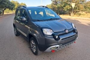 Fiat Panda 1.3 M-Jet Cross 4x4 con gancio traino