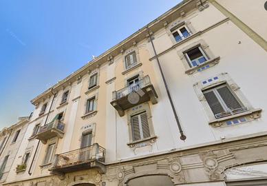 MONOLOCALE A MILANO