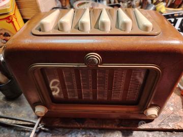 RADIO D EPOCA CGE SUPERGIOIELLO