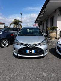 Toyota Yaris 1.4 D-4D 5 porte Lounge - 2016