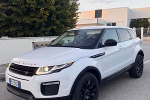 Lande Rover Evoque 2.0 TD4 SE 150 CV