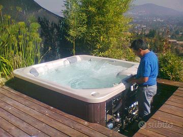 Jacuzzi per esterno riscaldata