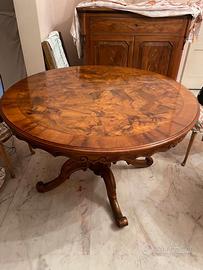 Tavolo allungabile antico