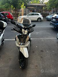 Sh 300