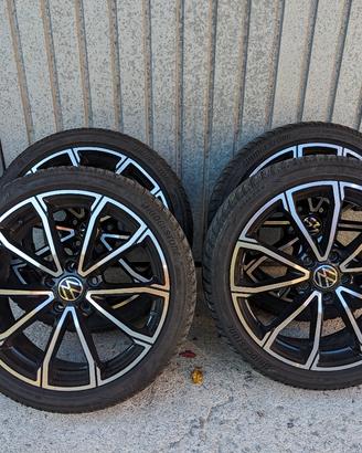 Cerchi in lega 18'' + gomme invernali 225/40R18
