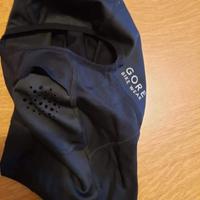 Cappellino e passamontagna antipioggia