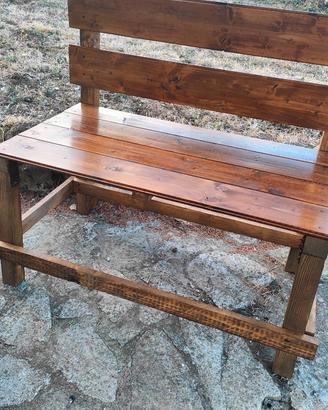 Panchine realizzate a mano