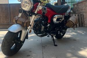 Honda dax 125