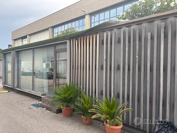 Container con punto ristoro