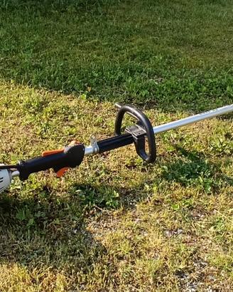 Decespugliatore STIHL a scoppio mod. FS-250R usato