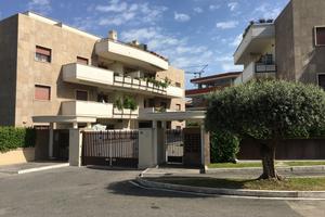 Cantina magazzino 32mq Marino Via delle boscare