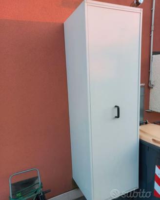 Box/cabina