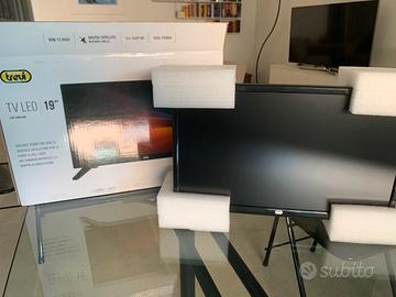 Televisore 19” alimentazione 12v o 120/240v