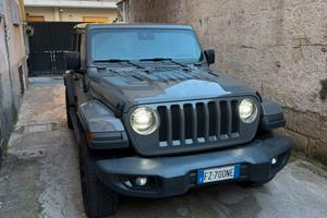 Jeep wrangler sahara
