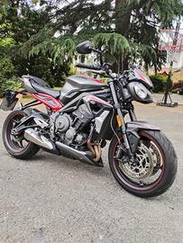 Triumph street triple R  765
